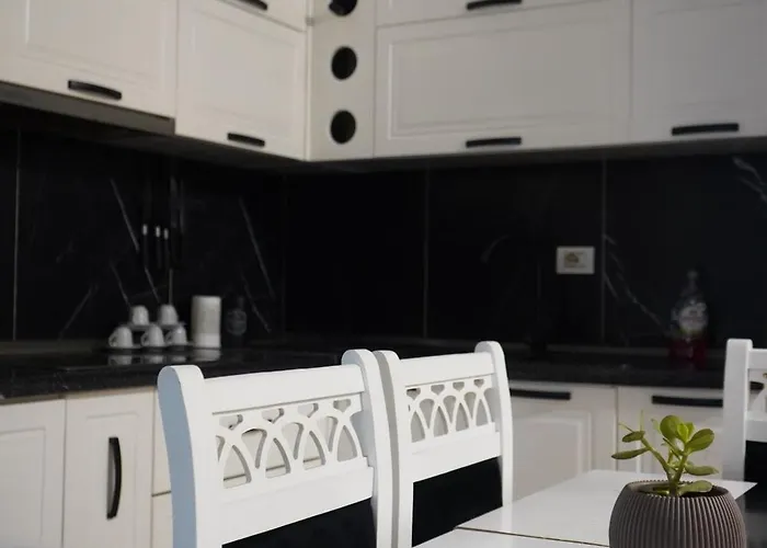 Blerta Durres Plazh Polisi i Vogel